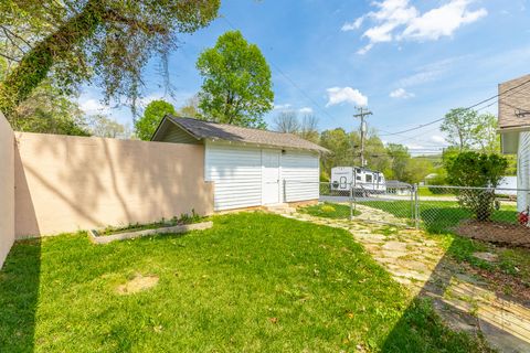 Tiny photo for 1308 Dry Valley Road, Rossville, GA 30741 (MLS # 1513199)