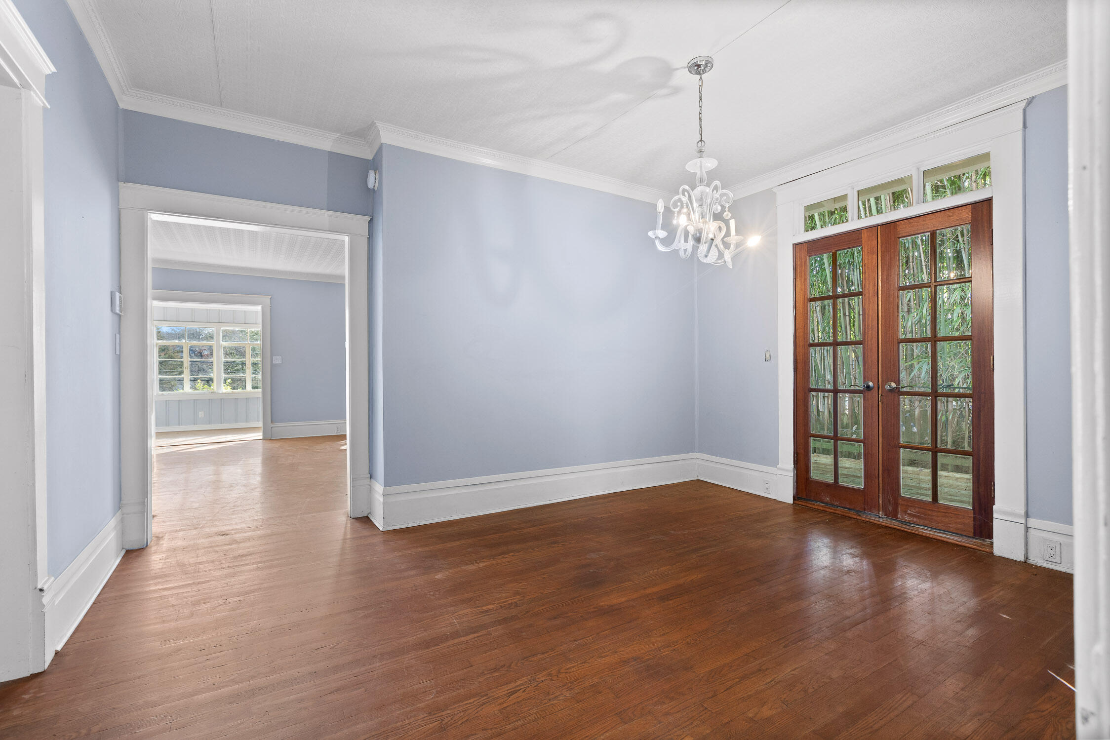 Chattanooga, Tennessee 37405, United States, 2 Bedrooms Bedrooms, ,2 BathroomsBathrooms,Residential,Contingent,4402