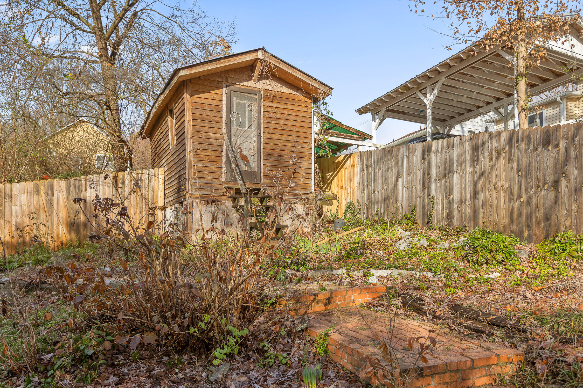 Chattanooga, Tennessee 37405, United States, 2 Bedrooms Bedrooms, ,2 BathroomsBathrooms,Residential,Contingent,4402