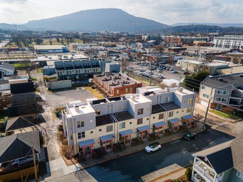 Photo of 236 W 18th Street, Chattanooga, TN 37409 (MLS # 1526323)