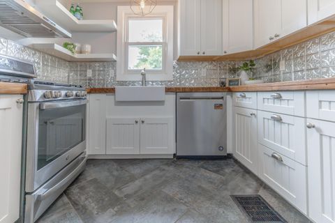 Tiny photo for 608 Colville Street, Chattanooga, TN 37405 (MLS # 1528823)