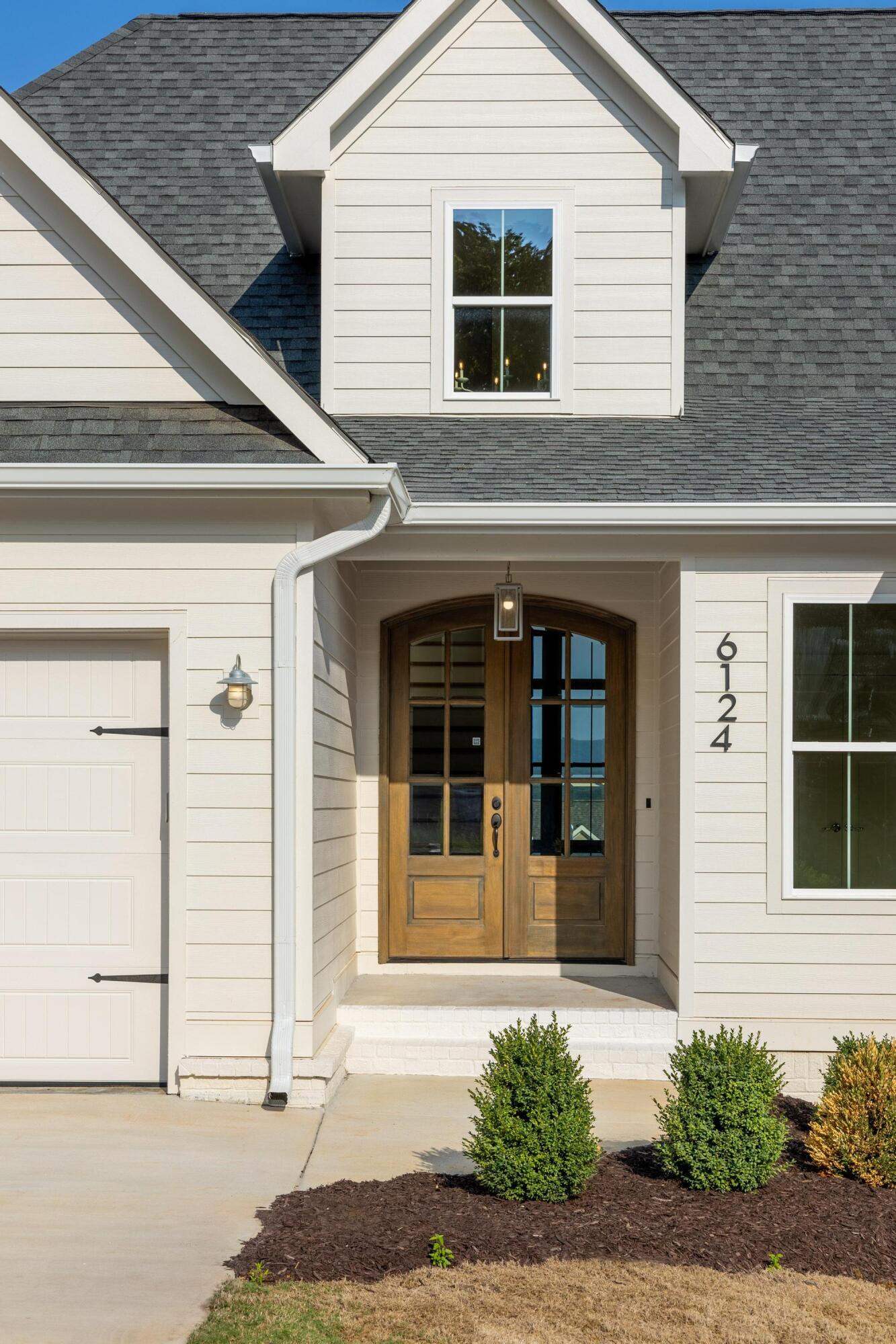 6124 Cashmere Lane, Harrison, Tennessee image 3