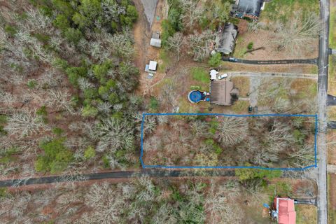 Tiny photo for 2420&13410 N Shore Acres & Lisa Ln Road, Soddy Daisy, TN 37379 (MLS # 1526018)