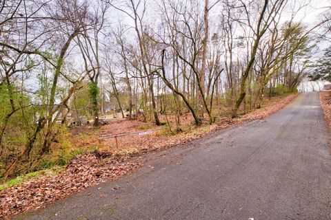 Tiny photo for 2420&13410 N Shore Acres & Lisa Ln Road, Soddy Daisy, TN 37379 (MLS # 1526018)