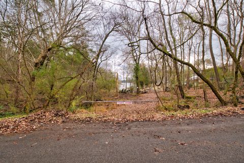 Tiny photo for 2420&13410 N Shore Acres & Lisa Ln Road, Soddy Daisy, TN 37379 (MLS # 1526018)