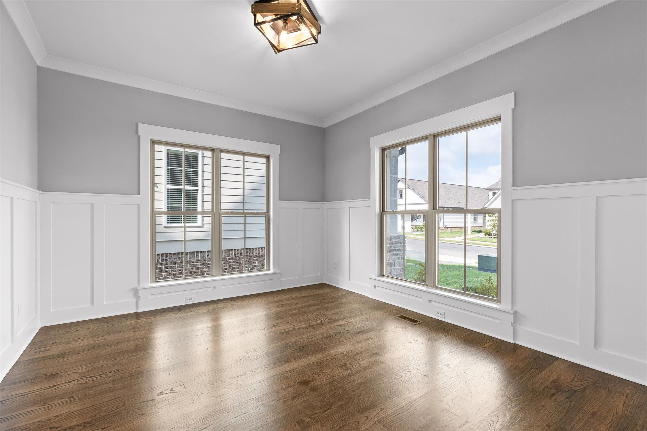 4053 Barnsley Loop