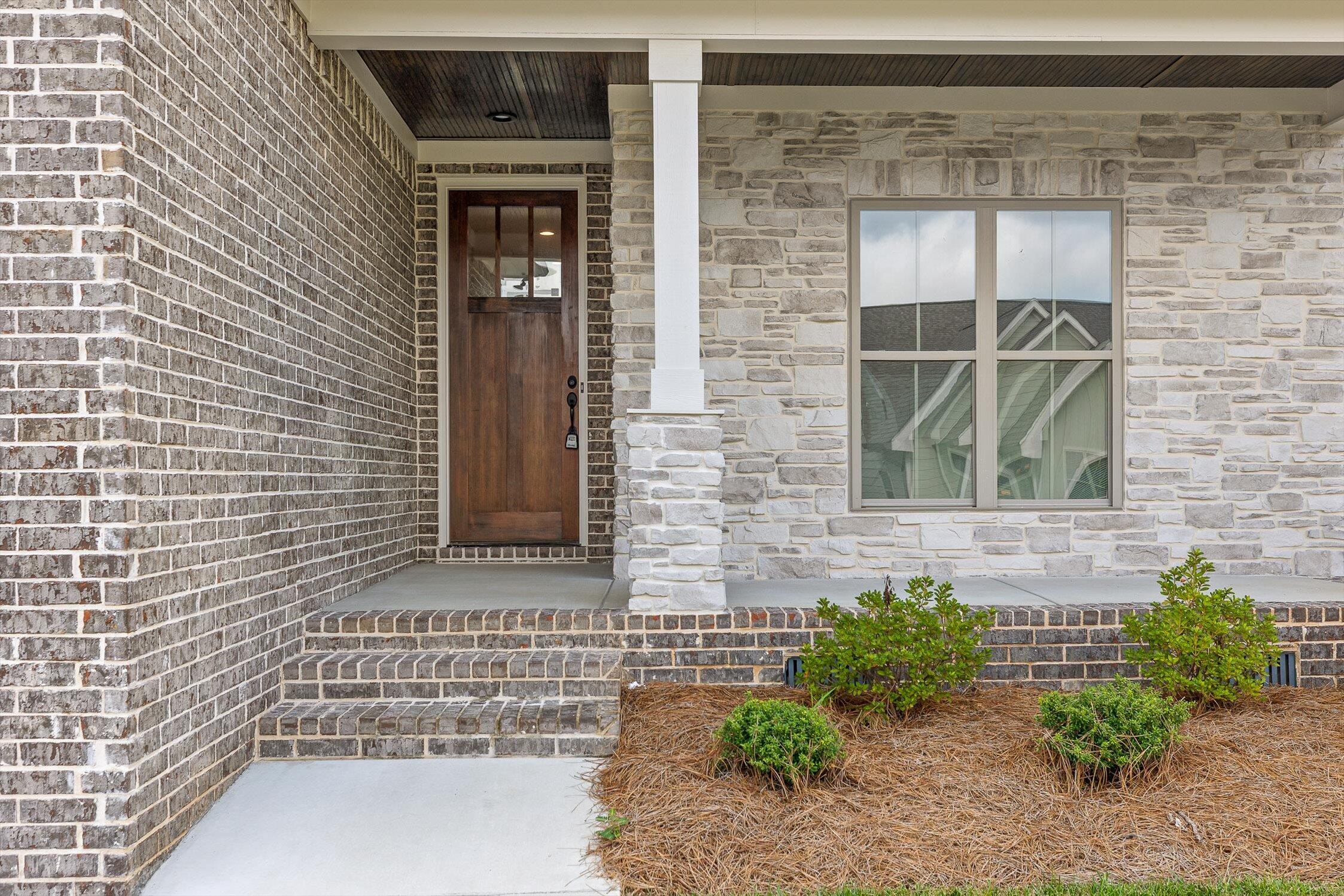 4053 Barnsley Loop
