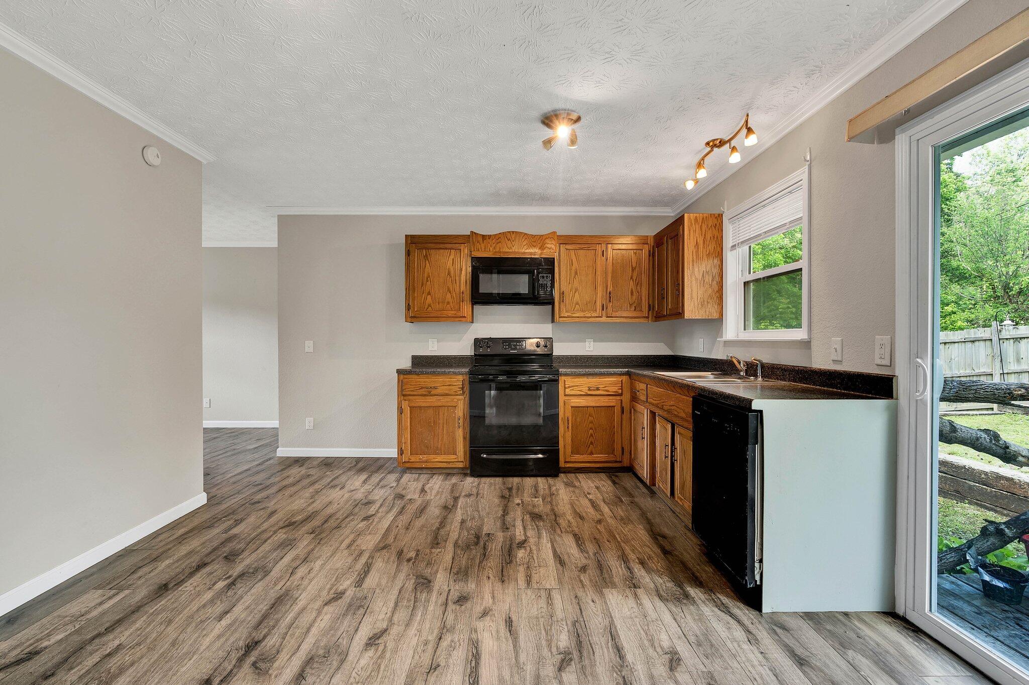 724 Sequoya Lane, Etowah, Tennessee image 11