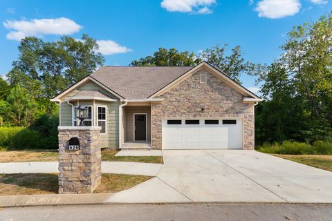 Photo of 626 Harvey Lane, Chattanooga, TN 37411 (MLS # 1511278) Photo of 626 Harvey Lane, Chattanooga, TN 37411 (MLS # 1511278)