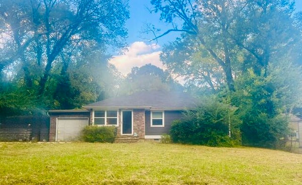 4129 VAUGHN RD, CHATTANOOGA, TN 37411 - Image 83bdd195ca74db81dc7cd01d2beb2b9b/1256684738