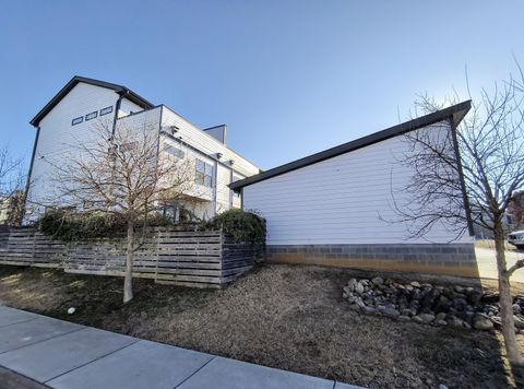 Tiny photo for 18 E 16th Street, Chattanooga, TN 37408 (MLS # 1528117)