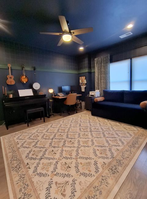 Tiny photo for 18 E 16th Street, Chattanooga, TN 37408 (MLS # 1528117)