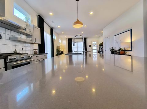 Tiny photo for 18 E 16th Street, Chattanooga, TN 37408 (MLS # 1528117)