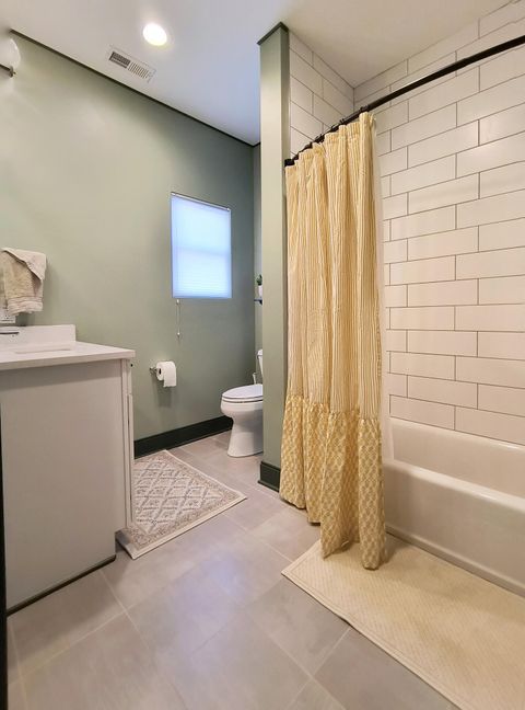 Tiny photo for 18 E 16th Street, Chattanooga, TN 37408 (MLS # 1528117)