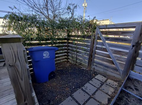 Tiny photo for 18 E 16th Street, Chattanooga, TN 37408 (MLS # 1528117)