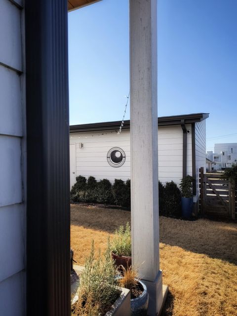 Tiny photo for 18 E 16th Street, Chattanooga, TN 37408 (MLS # 1528117)