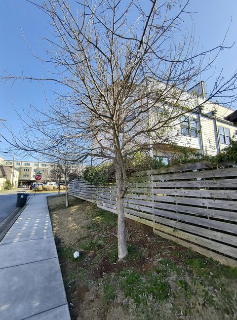 Tiny photo for 18 E 16th Street, Chattanooga, TN 37408 (MLS # 1528117)