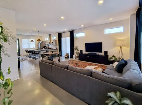 Tiny photo for 18 E 16th Street, Chattanooga, TN 37408 (MLS # 1528117)