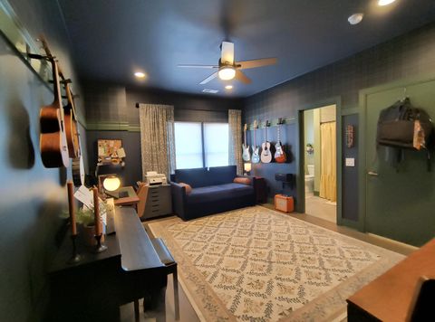 Tiny photo for 18 E 16th Street, Chattanooga, TN 37408 (MLS # 1528117)