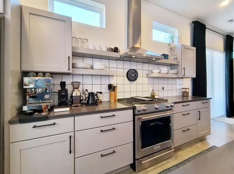 Tiny photo for 18 E 16th Street, Chattanooga, TN 37408 (MLS # 1528117)