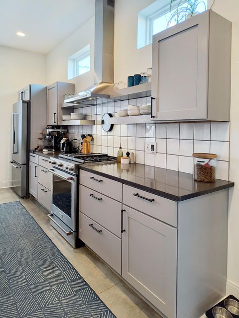 Tiny photo for 18 E 16th Street, Chattanooga, TN 37408 (MLS # 1528117)