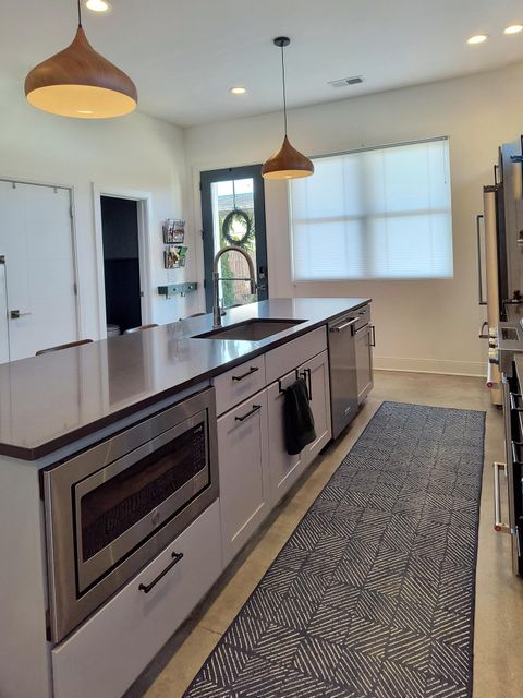 Tiny photo for 18 E 16th Street, Chattanooga, TN 37408 (MLS # 1528117)