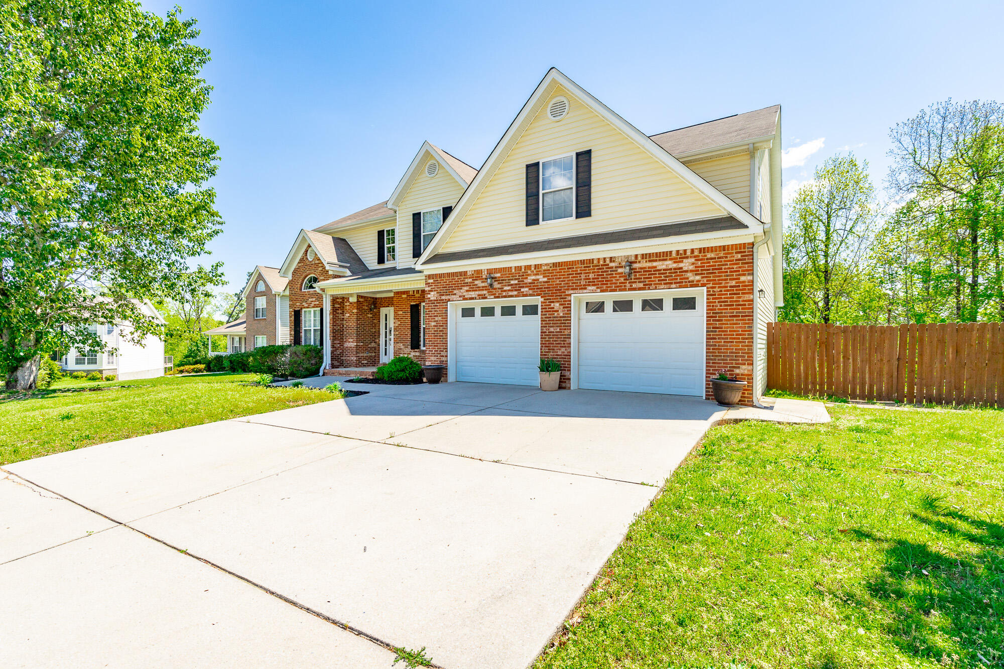 6418 Rim Crest Lane, Harrison, Tennessee image 2