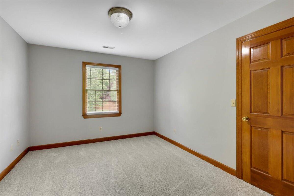 6409 Cove Pointe Lane, Hixson, Tennessee image 30