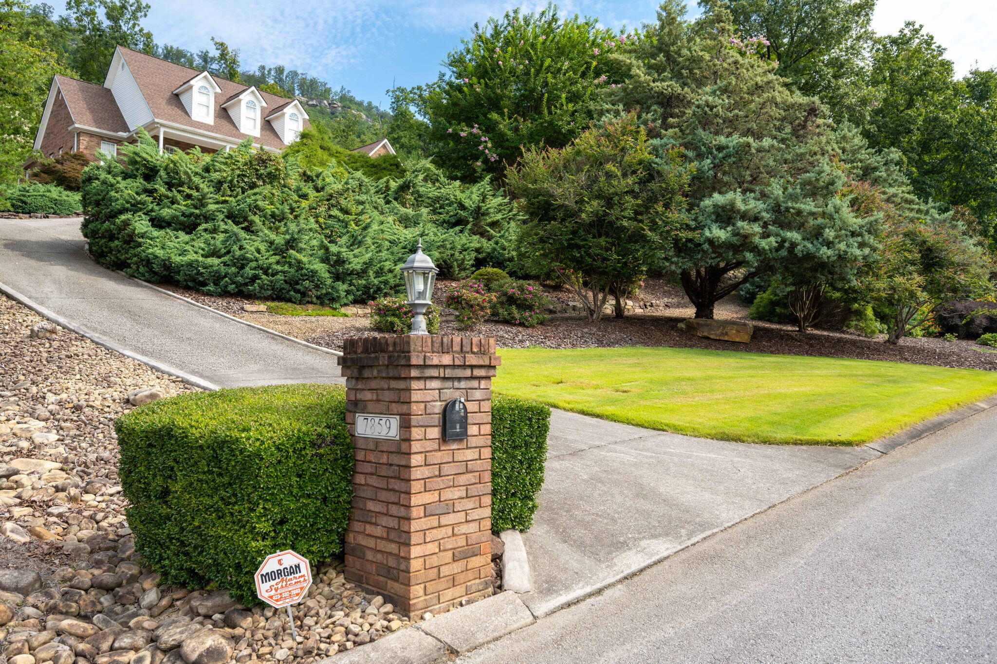 7859 Rocky Ledge Drive, Hixson, Tennessee image 9