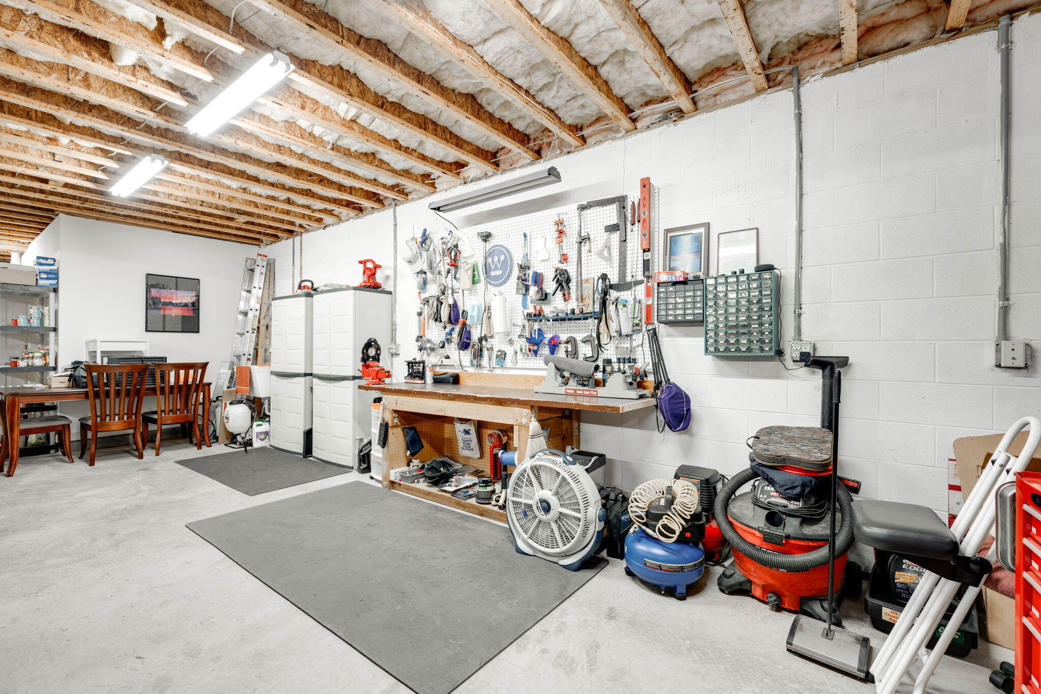 Hixson, Tennessee 37343, United States, 4 Bedrooms Bedrooms, ,4 BathroomsBathrooms,Residential,Pending,22261