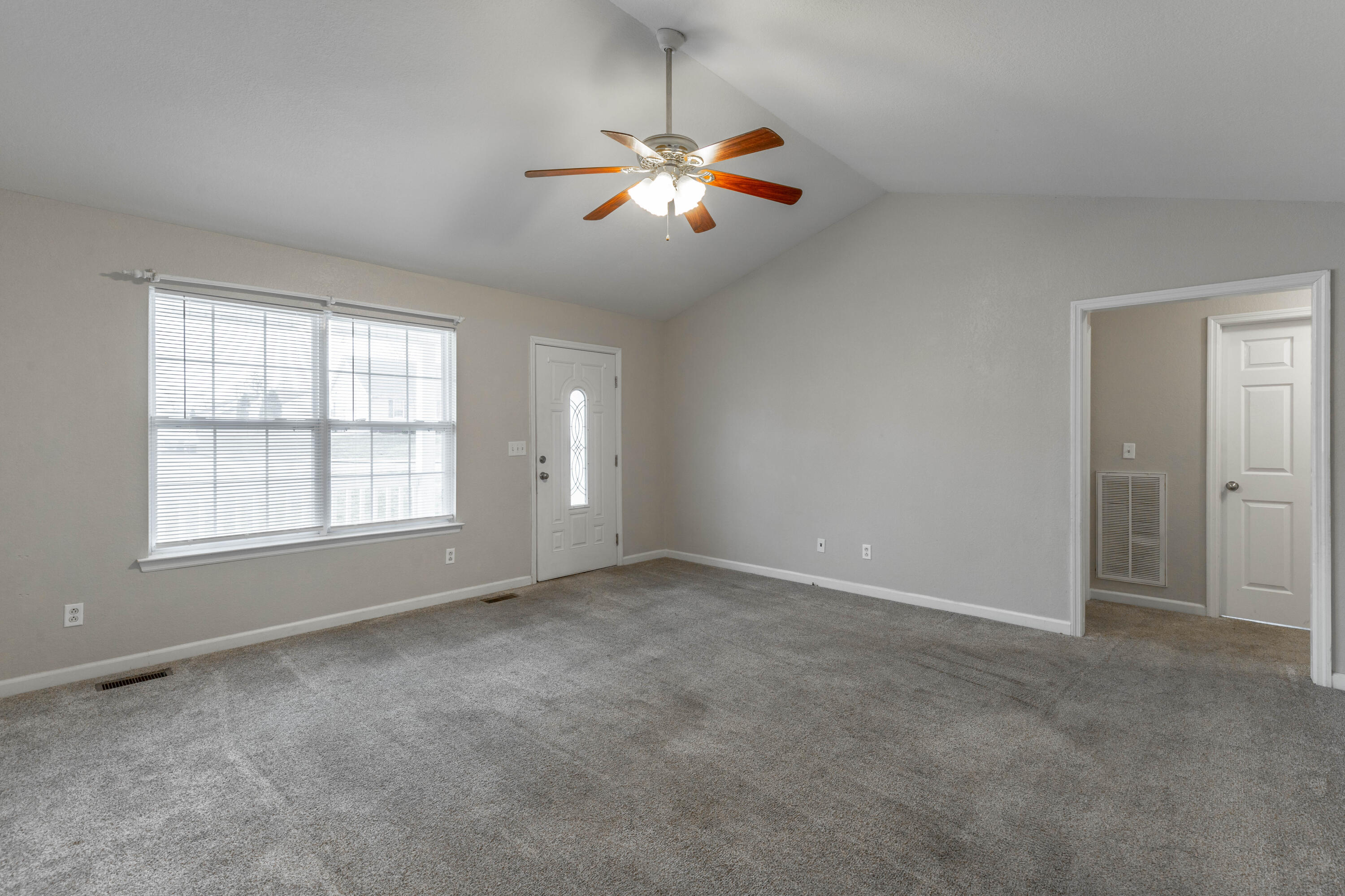 1535 Spring Meadows Drive, Ringgold, Georgia image 8