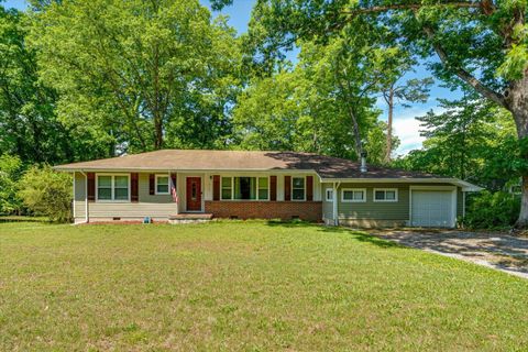 Photo of 215 Timberlinks Drive, Signal Mountain, TN 37377 (MLS # 1534740)
