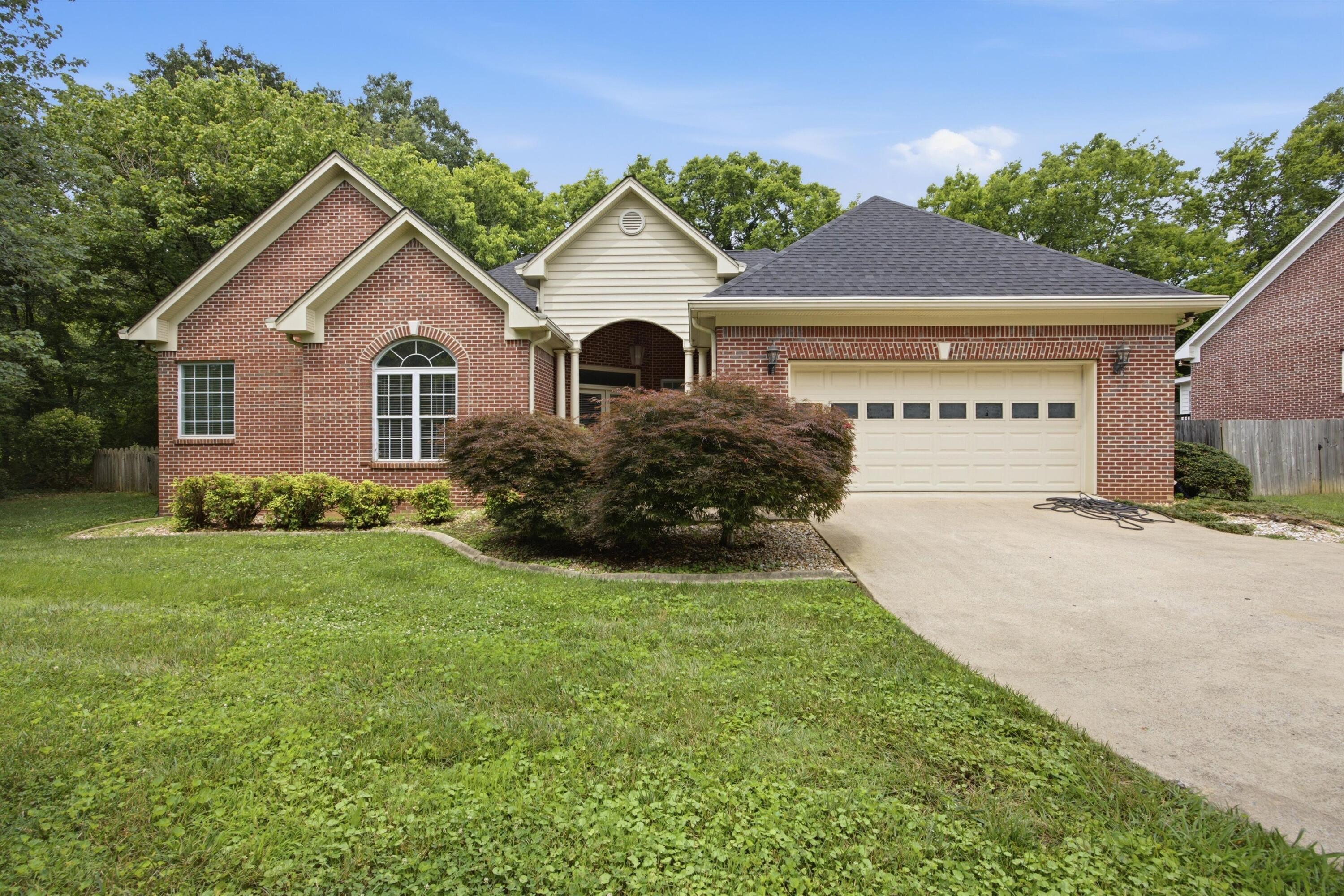 Photo 1 of 50 — 4833 Hampshire Place, Hixson, TN 37343