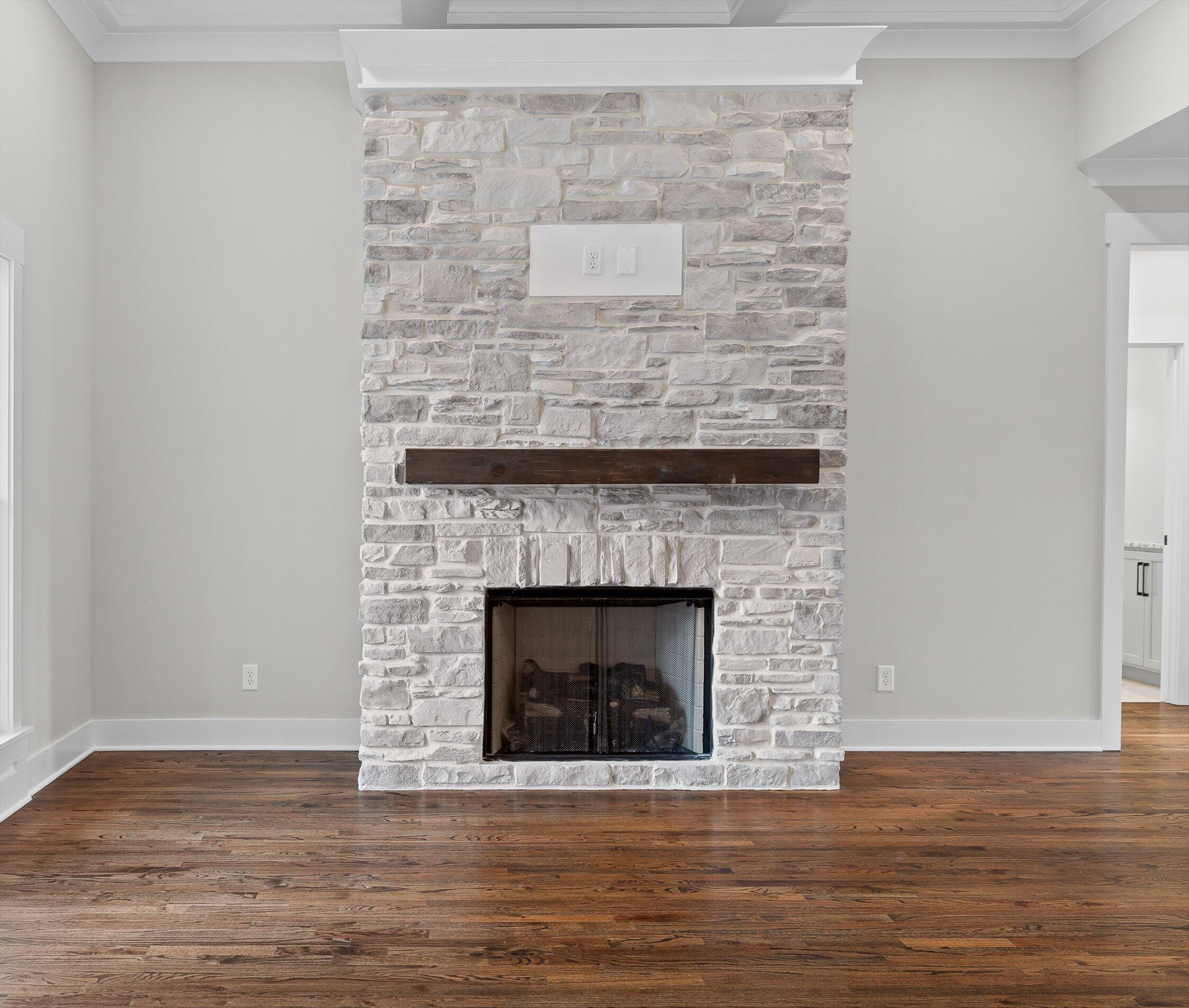 162 Bending Oak Drive