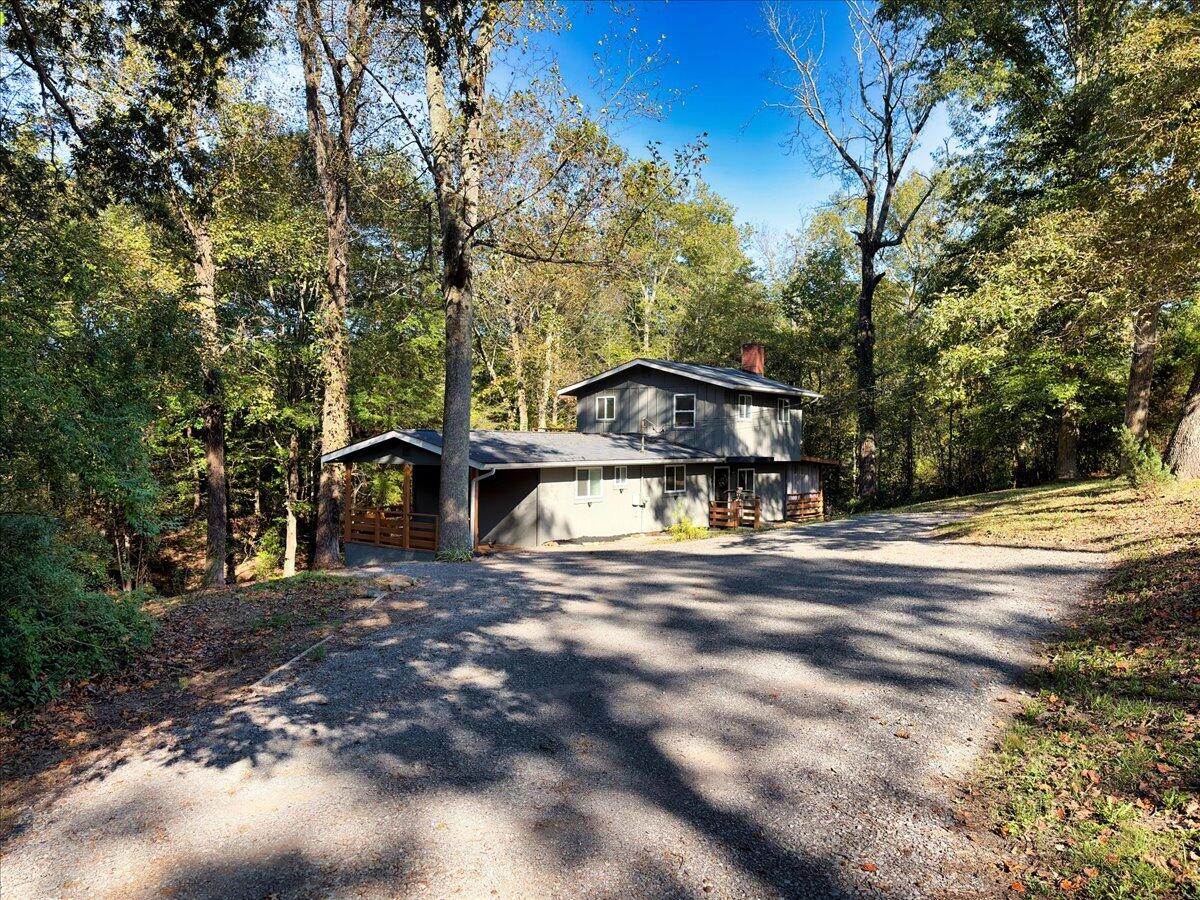 841 Sluder Lane