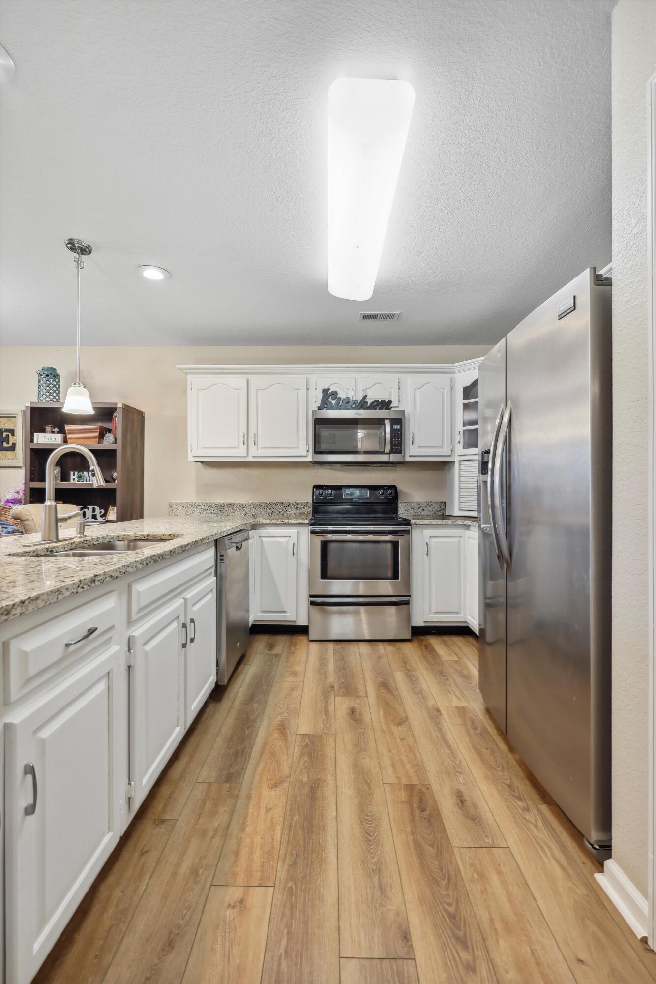 548 Flagstone Drive, Rossville, Georgia image 14