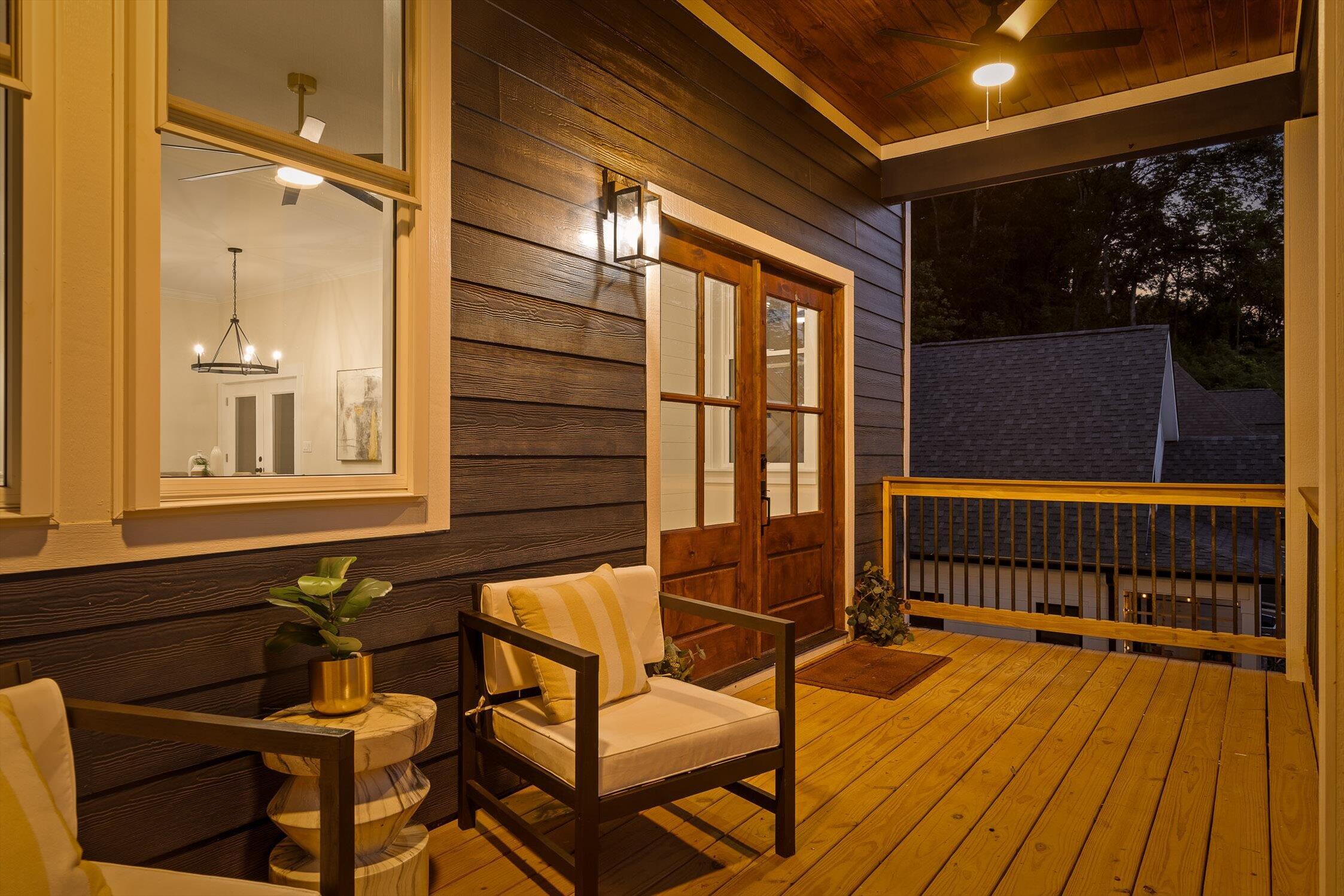 Chattanooga, Tennessee 37409, United States, 4 Bedrooms Bedrooms, ,3 BathroomsBathrooms,Residential,Contingent,137514