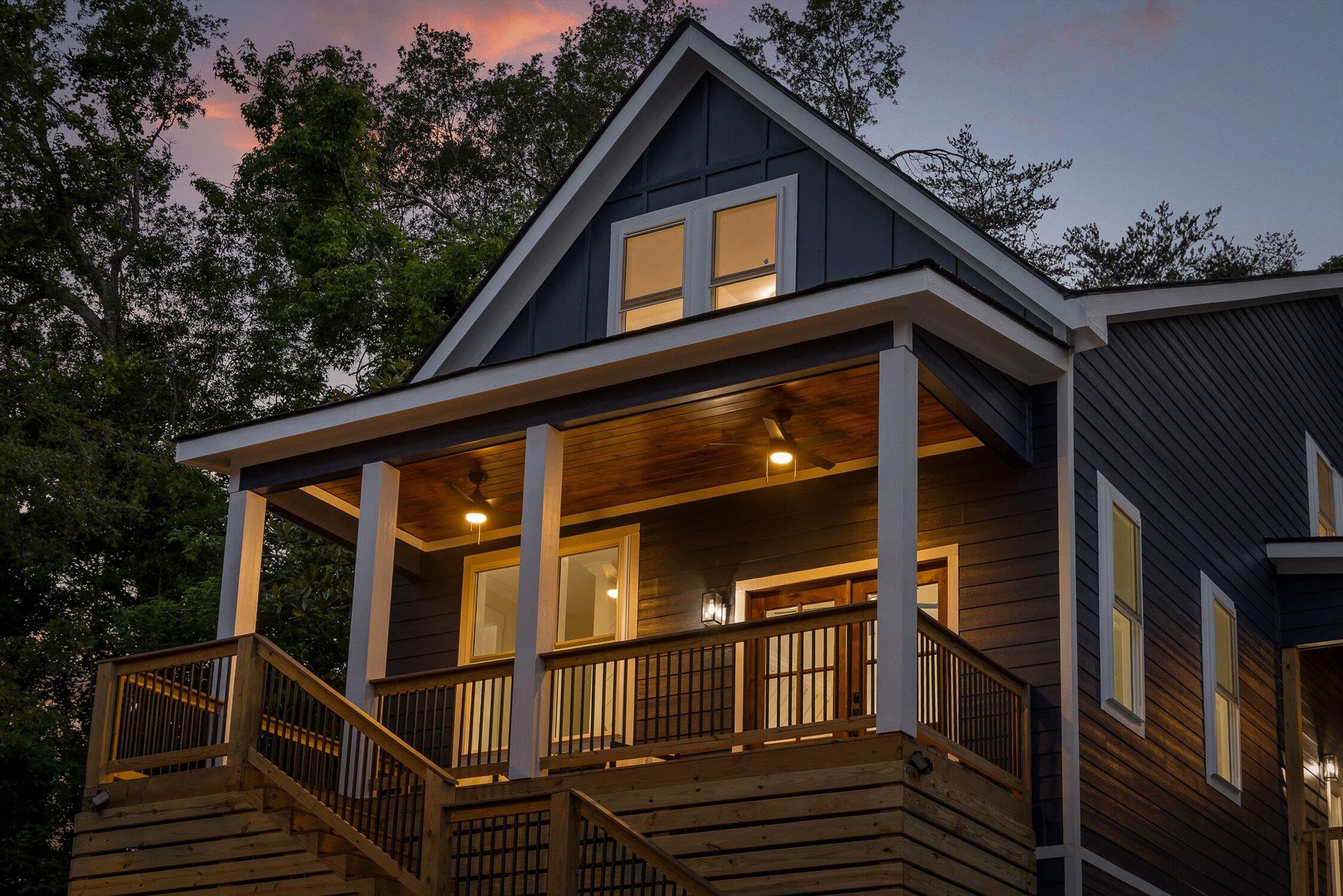 Chattanooga, Tennessee 37409, United States, 4 Bedrooms Bedrooms, ,3 BathroomsBathrooms,Residential,Contingent,137514