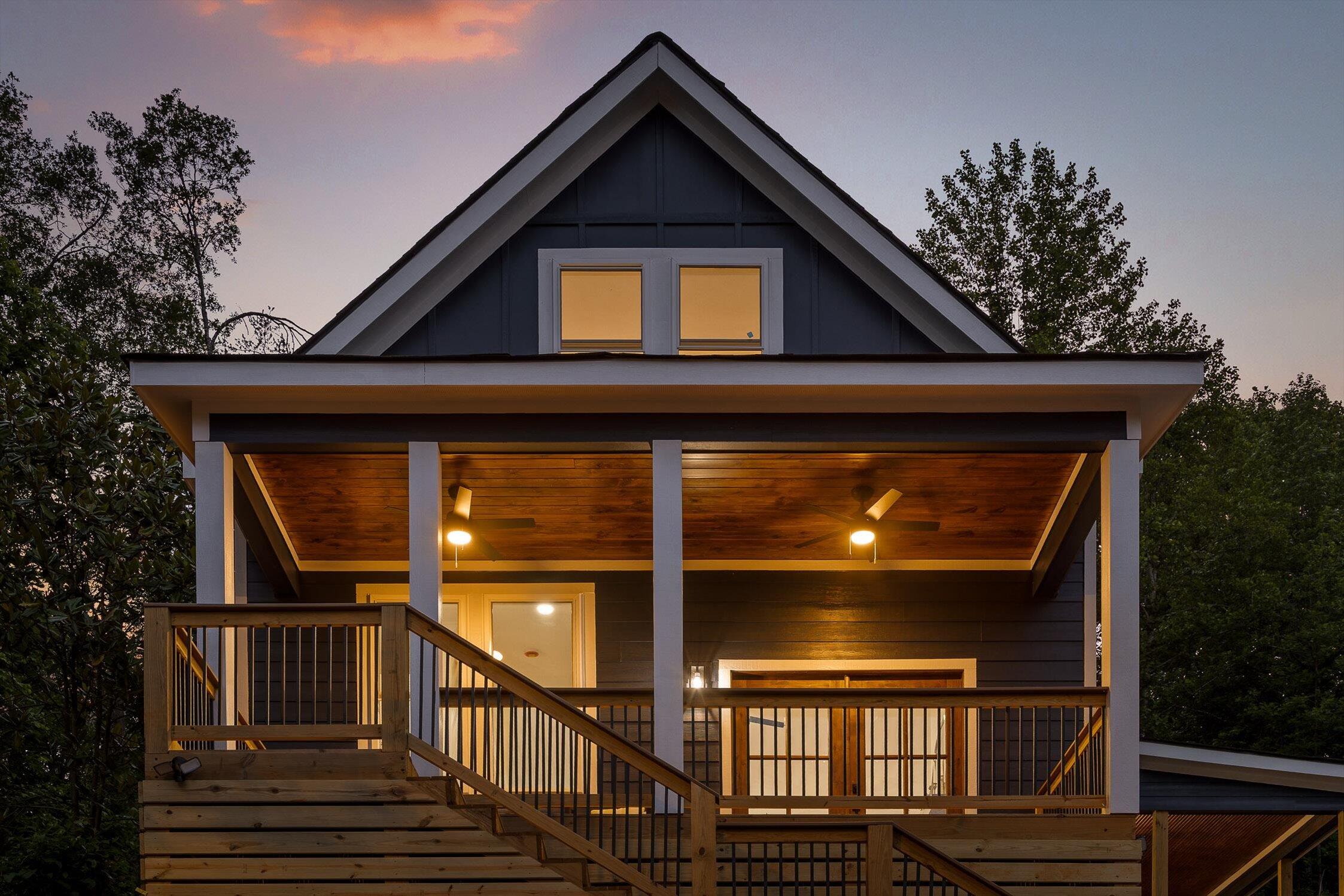 Chattanooga, Tennessee 37409, United States, 4 Bedrooms Bedrooms, ,3 BathroomsBathrooms,Residential,Contingent,137514