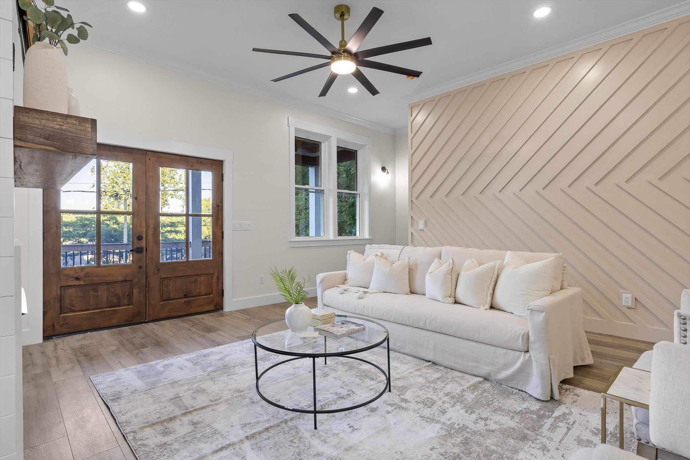 Chattanooga, Tennessee 37409, United States, 4 Bedrooms Bedrooms, ,3 BathroomsBathrooms,Residential,Contingent,137514