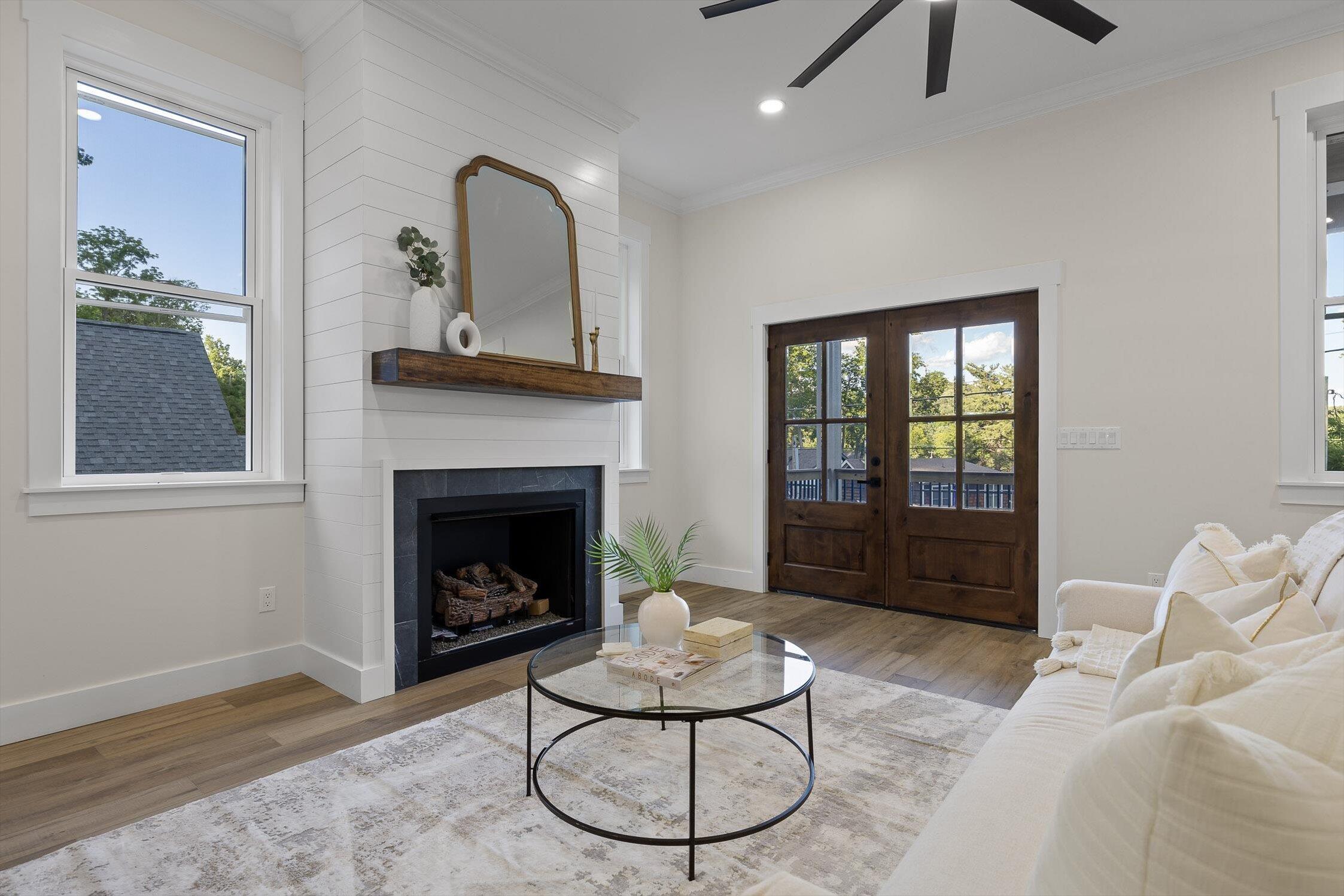 Chattanooga, Tennessee 37409, United States, 4 Bedrooms Bedrooms, ,3 BathroomsBathrooms,Residential,Contingent,137514