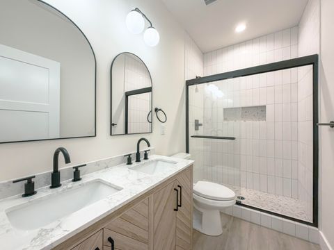 Tiny photo for 910 Line Street, Chattanooga, TN 37404 (MLS # 1526756)