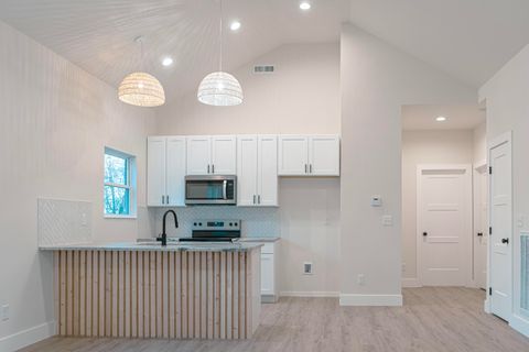 Tiny photo for 910 Line Street, Chattanooga, TN 37404 (MLS # 1526756)