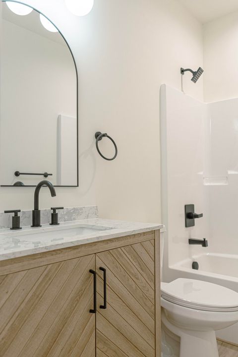 Tiny photo for 910 Line Street, Chattanooga, TN 37404 (MLS # 1526756)