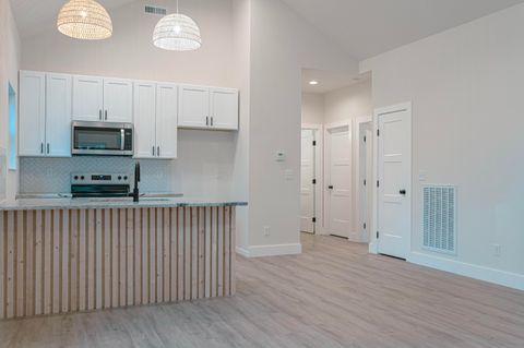 Tiny photo for 910 Line Street, Chattanooga, TN 37404 (MLS # 1526756)