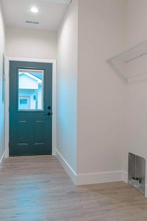 Tiny photo for 910 Line Street, Chattanooga, TN 37404 (MLS # 1526756)