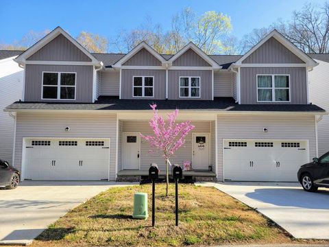 Photo of 8476 Old Cleveland Pike, Ooltewah, TN 37363 (MLS # 1528364)