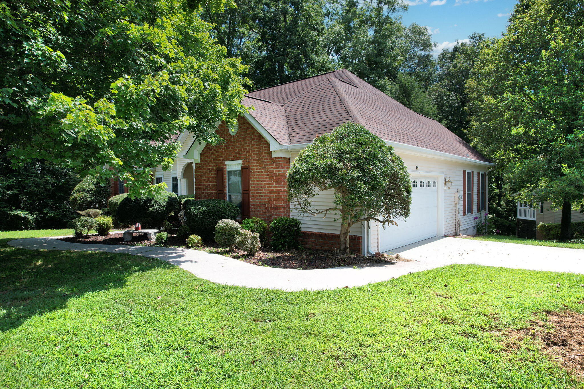 121 Mill Run Place NE