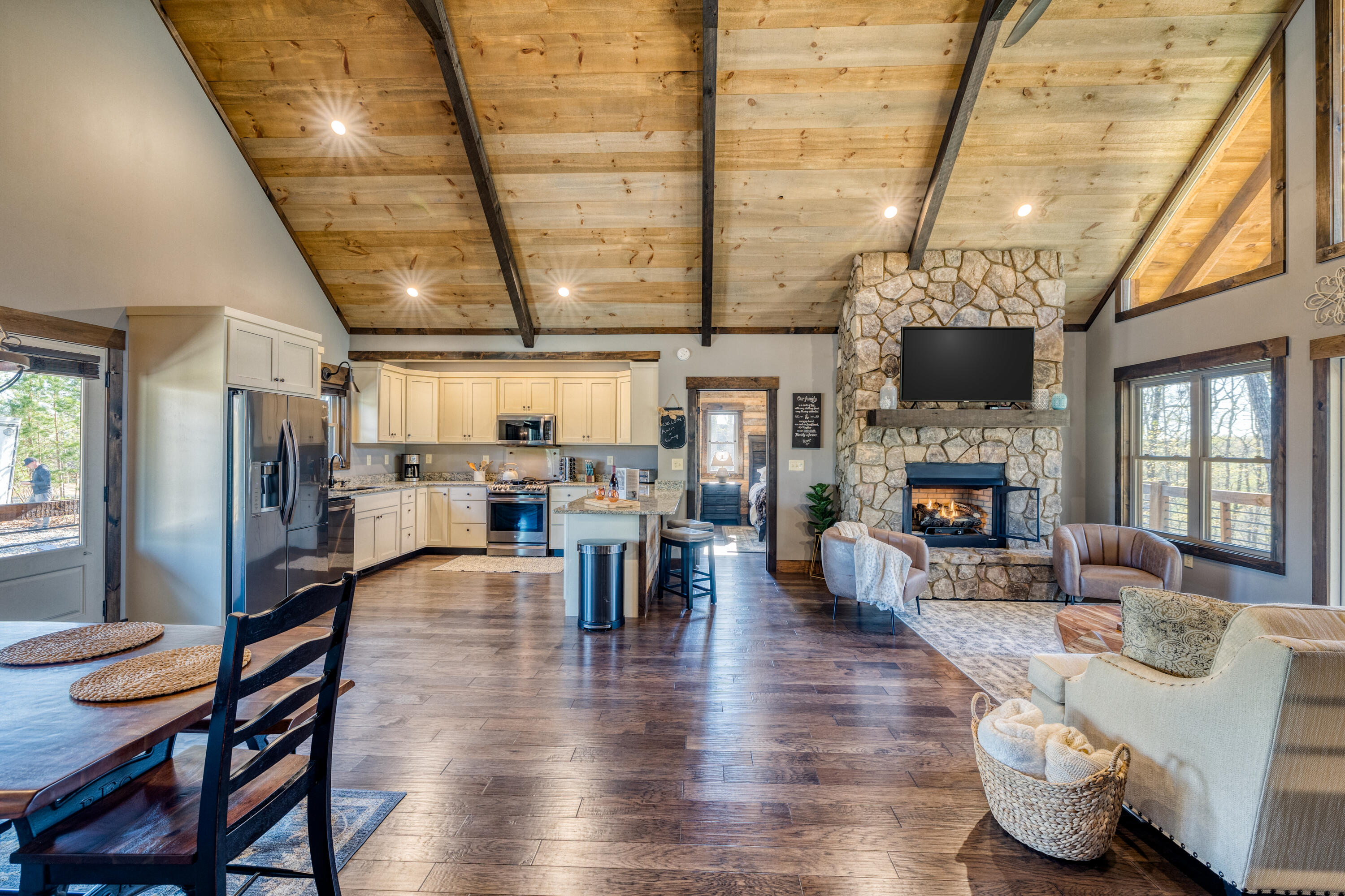 566 High Meadows Drive, Morganton, Georgia image 4