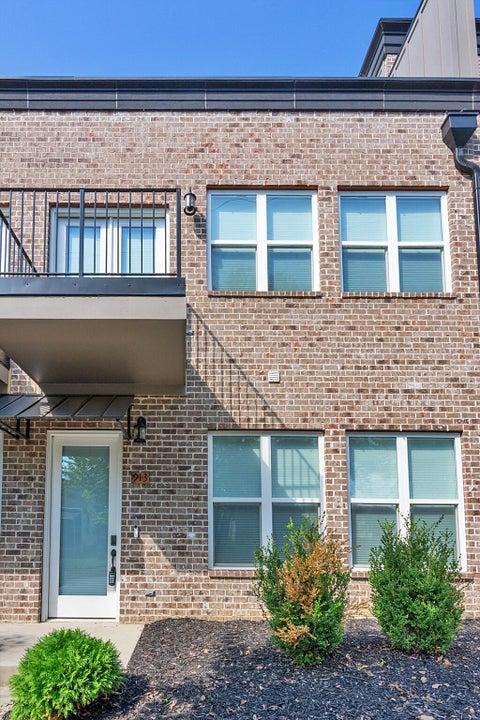 Photo of 913 S Greenwood Avenue, Chattanooga, TN 37404 (MLS # 1544870)
